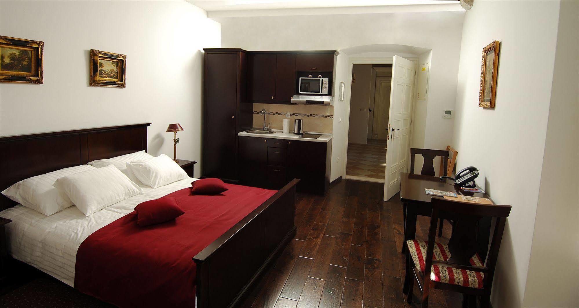 Sunce Palace Apartments With Free Offsite Parking Dubrovnik Bagian luar foto